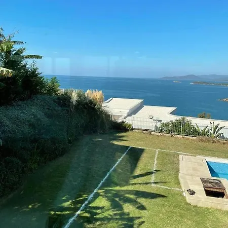 Ultra Luxury Villa With Private Jacuzzy And Beach/Oms 빌라